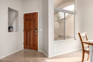 Photo #5: 6974902 Listing 