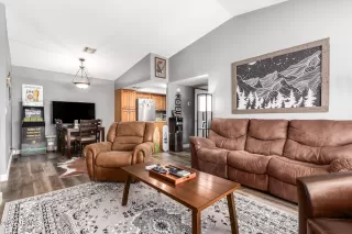 Photo #1: 6975005 Listing 