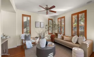 Photo #6: 6975068 Listing 