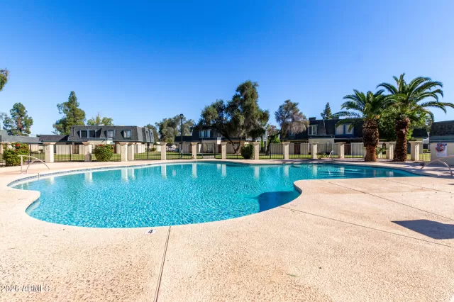 MLS: 6975110 Condo For Sale