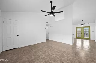 Photo #3: 6975145 Listing 