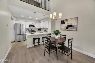 Photo #5: 6975240 Listing 