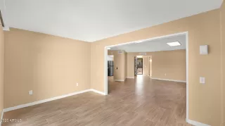 Photo #6: 6975330 Listing 