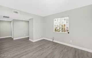 Photo #6: 6975341 Listing 