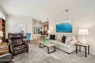 Photo #3: 6975355 Listing