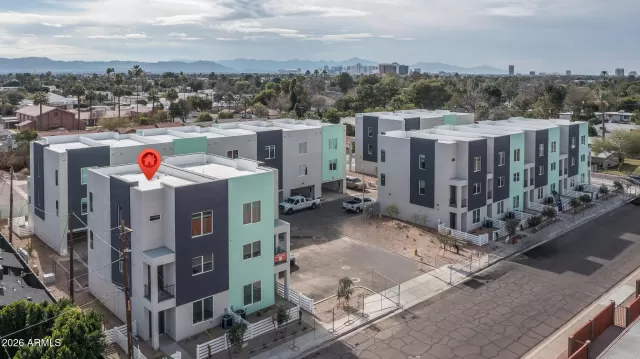 MLS: 6975364 Condo For Sale