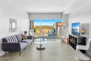 Photo #2: 6975365 Listing