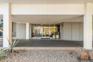 Photo #5: 6975365 Listing