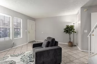 Photo #3: 6975449 Listing