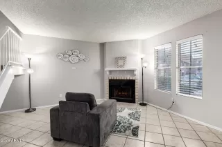 Photo #4: 6975449 Listing