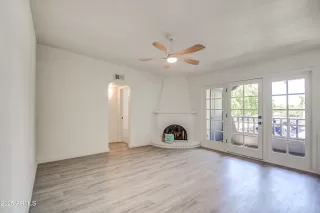 Photo #5: 6975481 Listing 