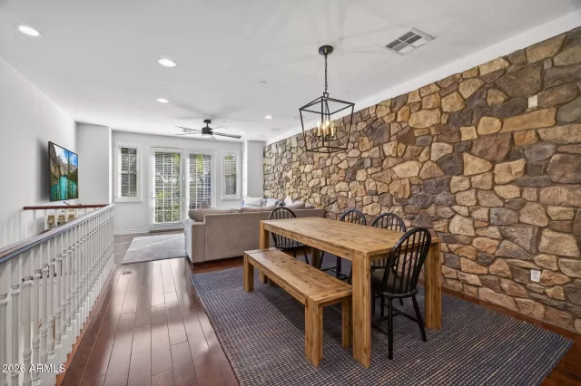 MLS: 6975514 Condo For Sale