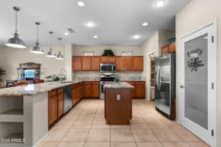 Photo #3: 6975516 Listing 