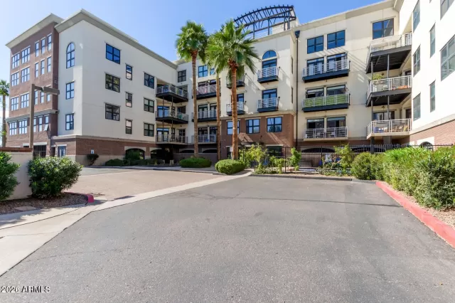 MLS: 6975693 Condo For Sale