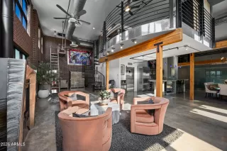 Photo #3: 6975693 Listing 