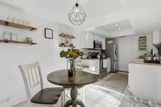 Photo #6: 6975858 Listing 