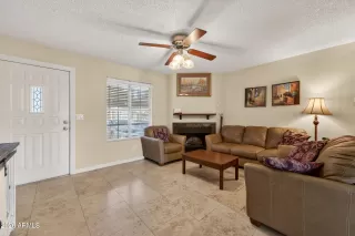 Photo #4: 6975875 Listing 