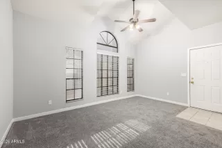 Photo #5: 6975893 Listing 