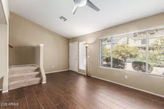 Photo #5: 6975965 Listing 