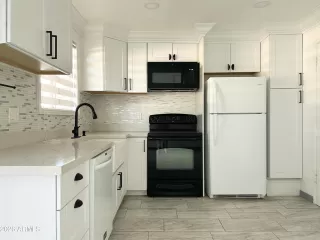 Photo #1: 6976211 Listing