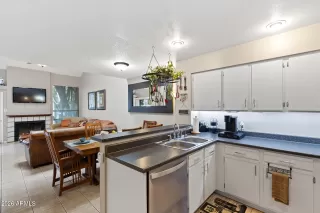 Photo #6: 6976218 Listing 