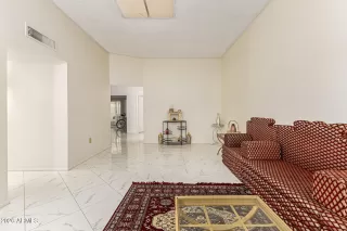 Photo #5: 6976277 Listing 