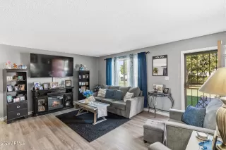 Photo #5: 6976317 Listing 