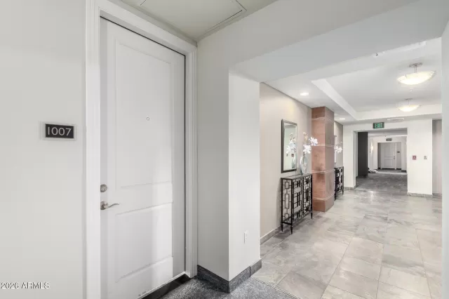 MLS: 6976489 Condo For Sale