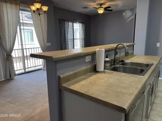 Photo #4: 6976579 Listing