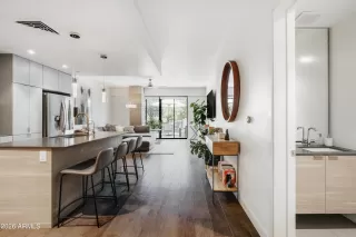 Photo #6: 6976605 Listing 