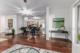 Photo #4: 6976742 Listing 