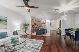 Photo #5: 6976742 Listing 