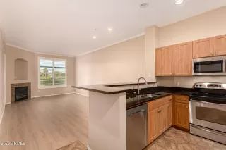 Photo #4: 6976808 Listing