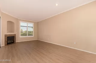 Photo #6: 6976808 Listing