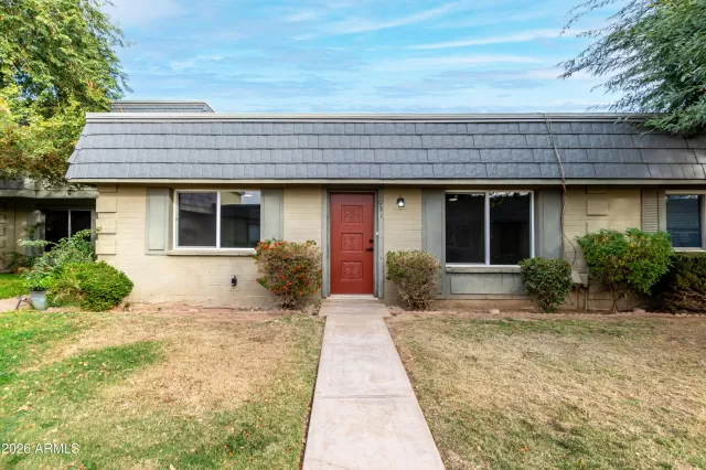 MLS: 6976844 Condo For Sale