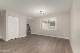 Photo #6: 6976844 Listing 