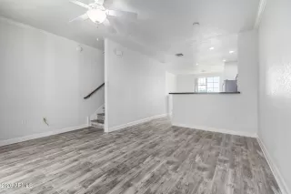 Photo #5: 6976989 Listing 