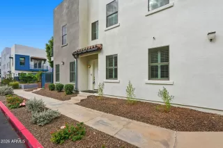 Photo #1: 6977058 Listing