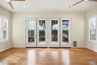 Photo #3: 6977058 Listing