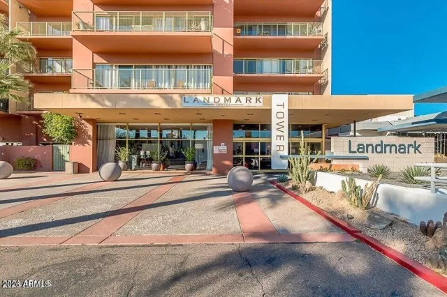 MLS: 6977069 Condo For Sale