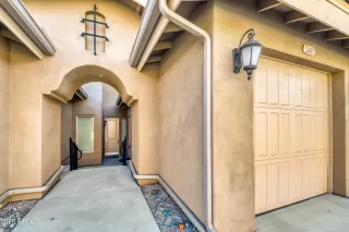 Photo #2: 6977097 Listing 