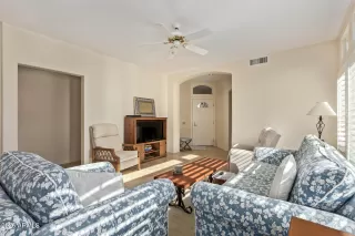 Photo #1: 6977138 Listing 