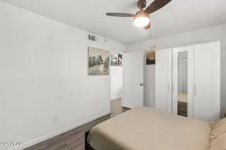 Photo #6: 6977161 Listing 