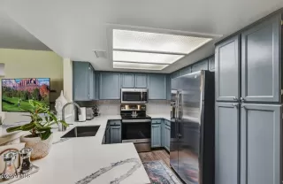 Photo #4: 6977184 Listing