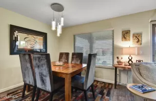 Photo #5: 6977184 Listing