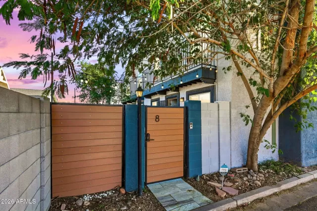 MLS: 6977247 Condo For Sale