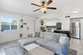 Photo #3: 6977247 Listing 