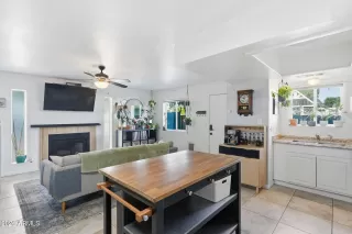 Photo #5: 6977247 Listing 