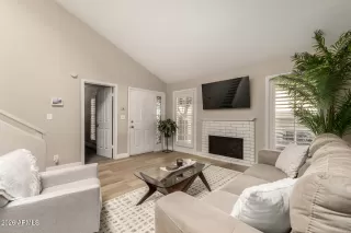 Photo #1: 6977255 Listing 