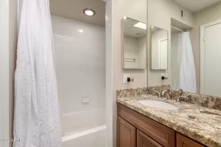 Photo #6: 6977255 Listing 